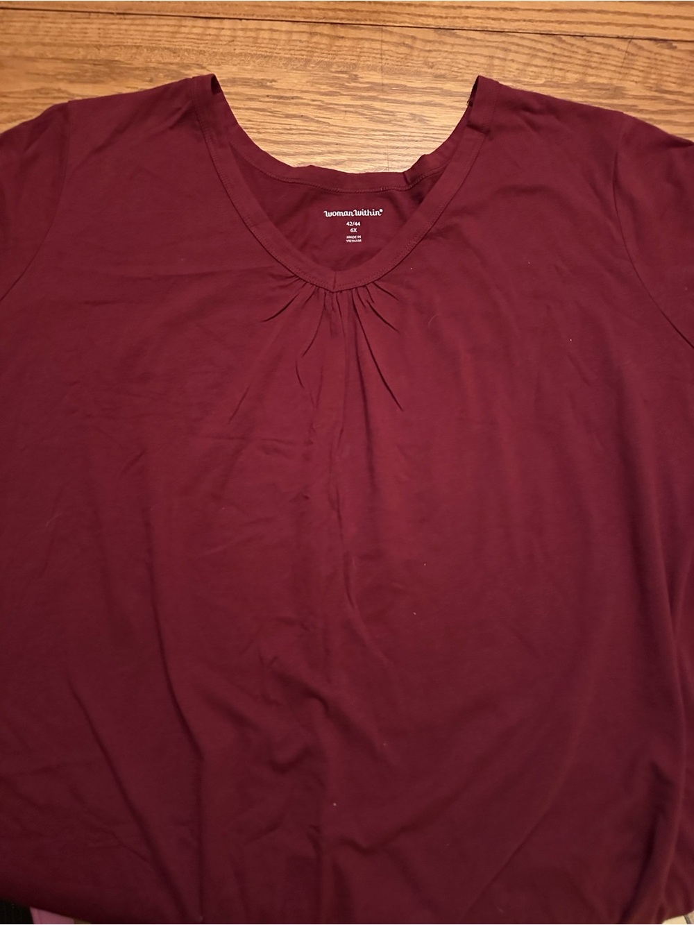 Women’s Sleeveless Top — Burgundy